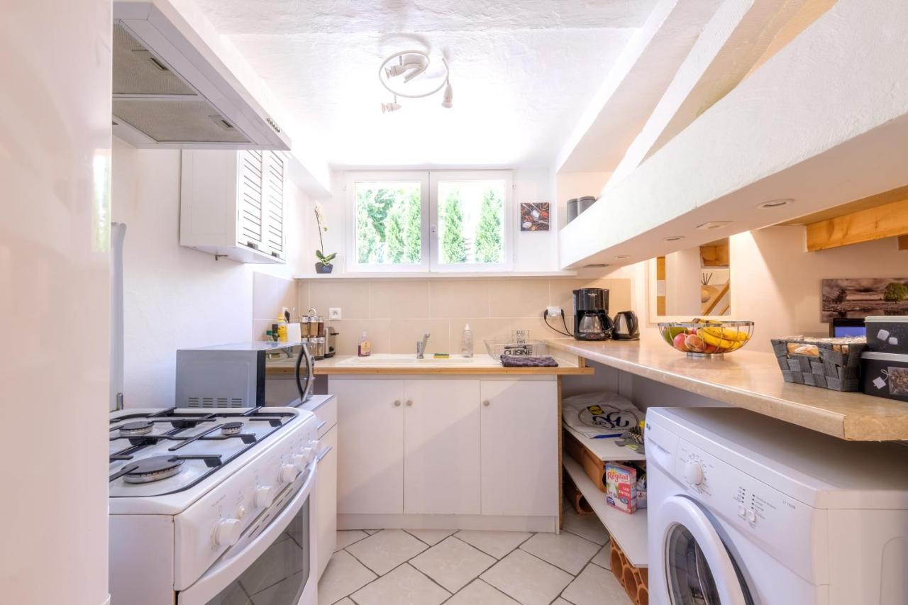 Beau Duplex 54m2, Calme, 2 chambres, NETFLIX et WIFI, TV 140cms, parking, HYPERCENTRE a 400m, arrivee tardive possible avec boite a cles Albertville Extérieur photo